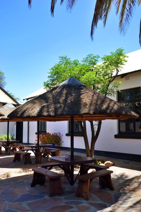 Central Hotel Omaruru Bagian luar foto